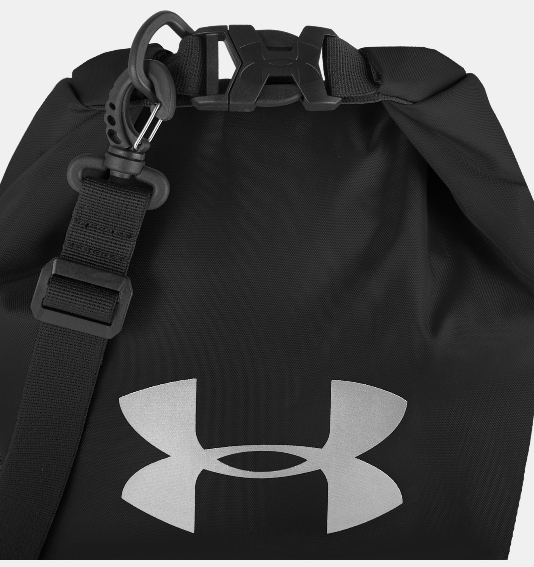 Black with Silver Logo 8.5 x 7.5 x 12.6 Under Armour K39063 Dual Compartment Lunch Bag